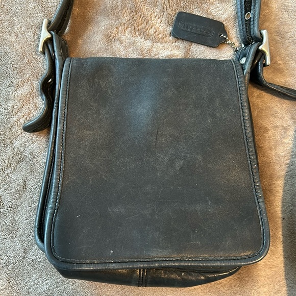 Coach Handbags - Coach Black 100% leather coach purse. Crossbody style or shoulder style.